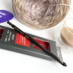Prémiový háček KnitPro Lantern Moon z ebenového dřeva